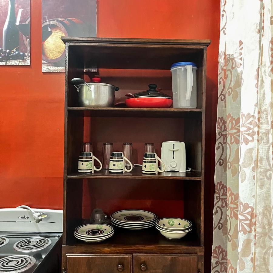 B Aparts Hotel Coxen Hole Ngoại thất bức ảnh