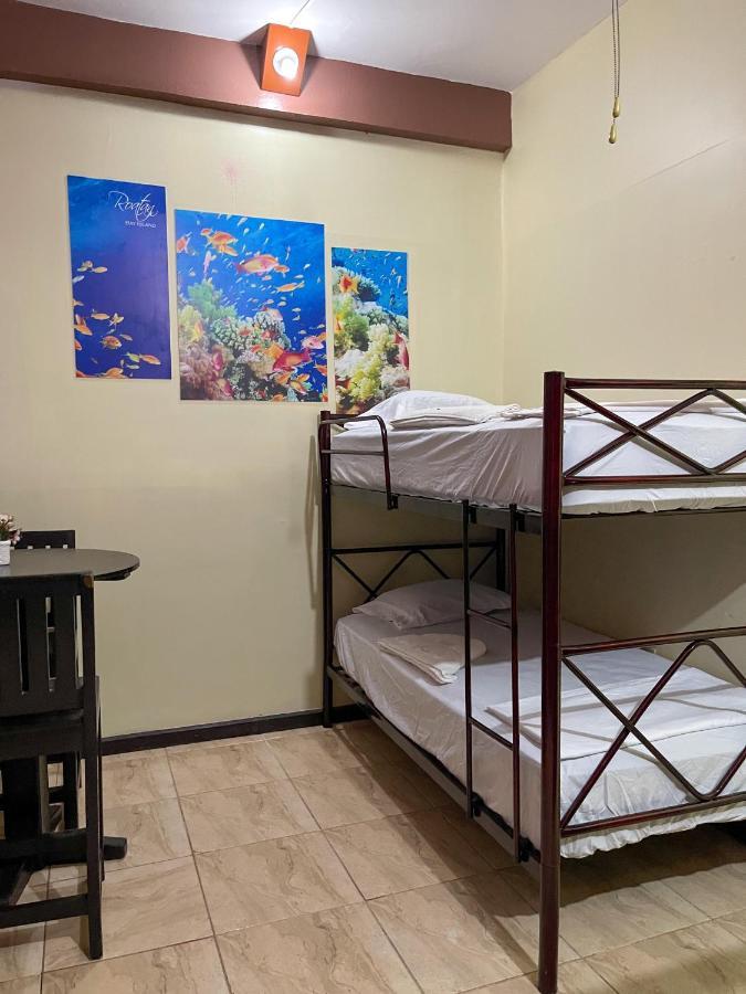 B Aparts Hotel Coxen Hole Ngoại thất bức ảnh